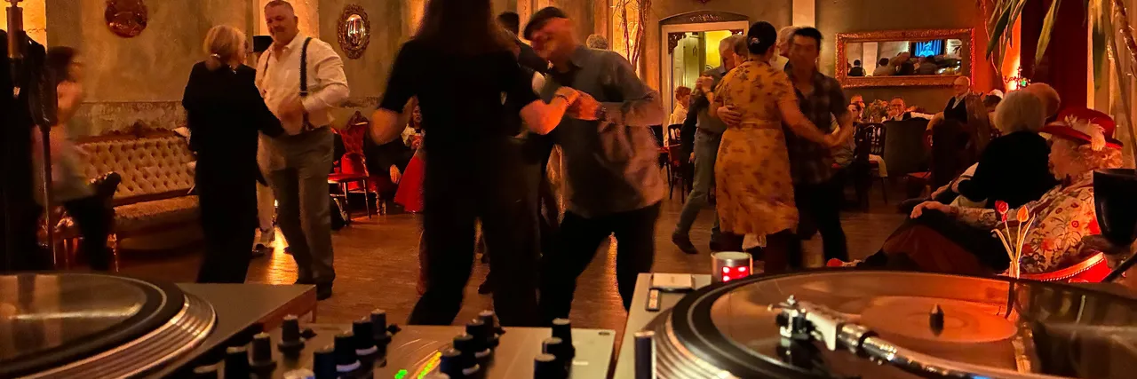 Event photo of Swing-Tanztee November im Ballhaus Wedding - Image 2