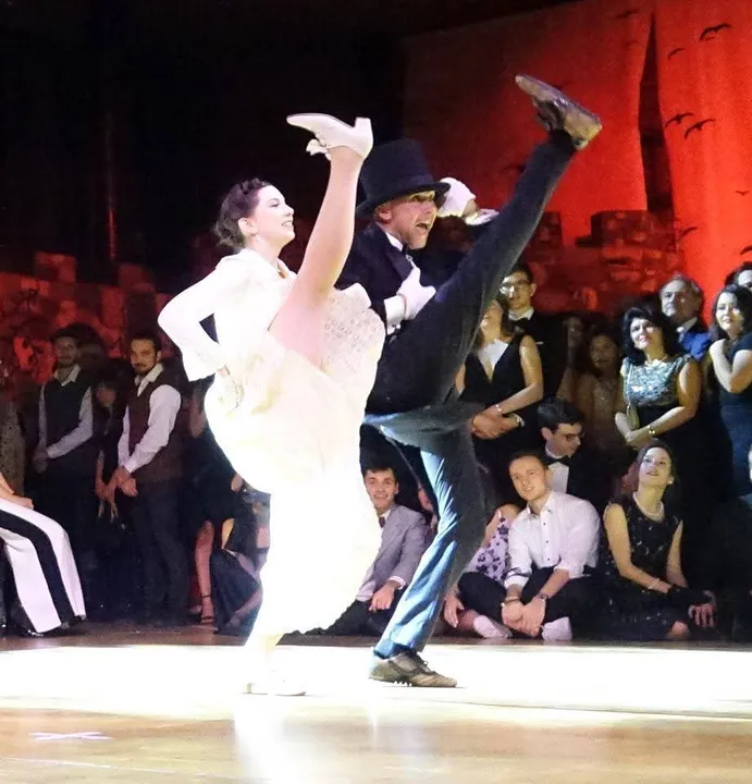 Artist profile photo of Lorenzo (Lindy Hop Teacher)