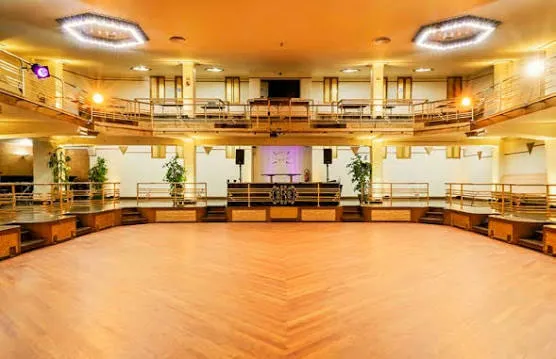 Event photo of Complexe Albert Hall - Image 1